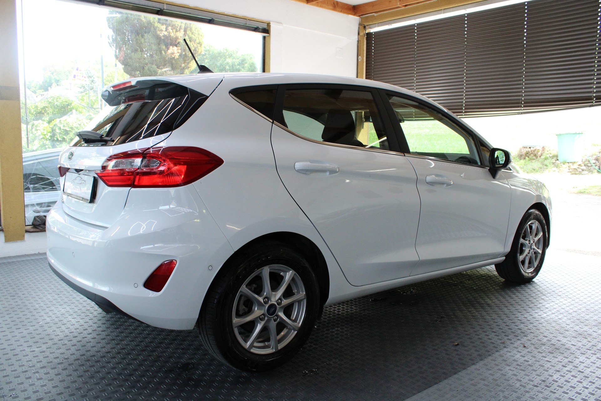 FORD Fiesta 1.0 SCTi MHEV ST Line X Automat-image-3