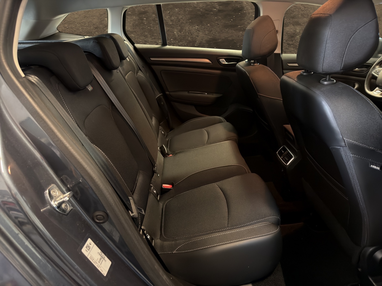 RENAULT Mégane Grandtour 1.3 16V Turbo Zen EDC-image-12
