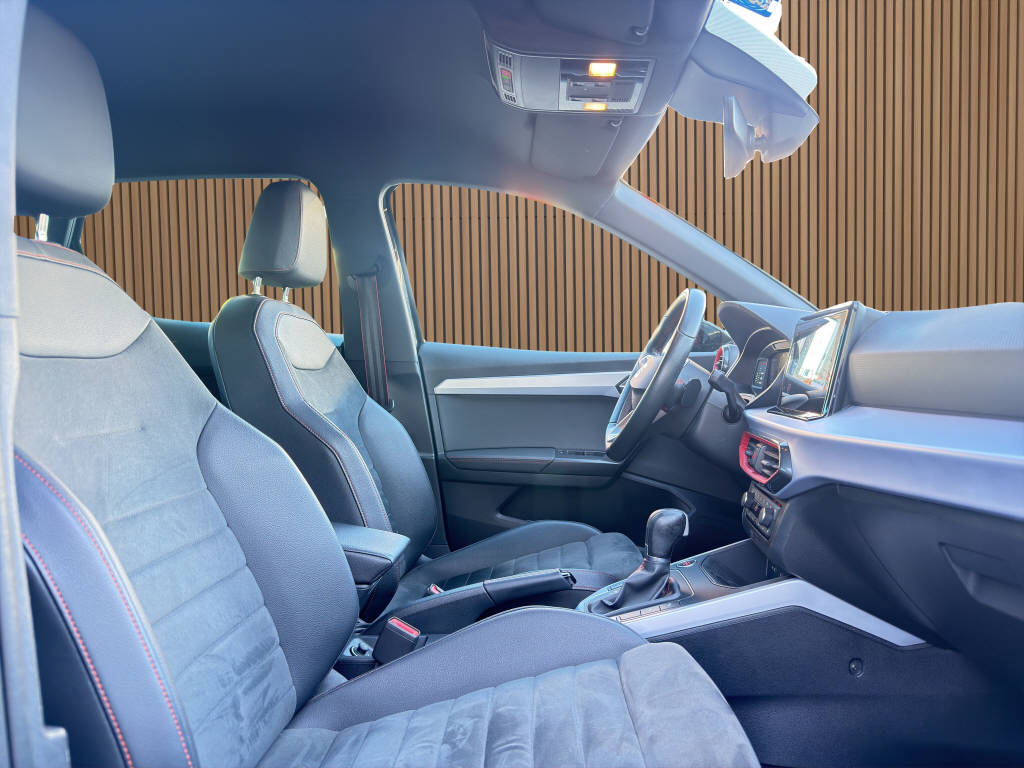 SEAT Arona 1.5 TSI FR DSG-image-13