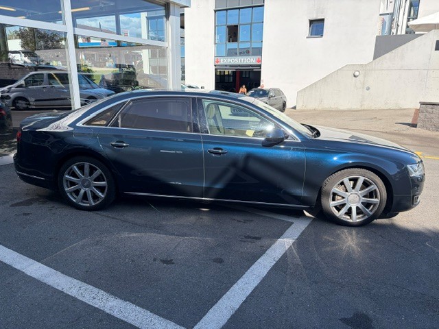 AUDI A8 4.2 V8 TDI quat. T-Tronic LWB-showroom-element-2