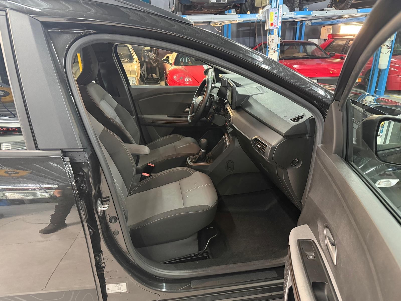 DACIA Jogger HEV 140 Expression-image-10