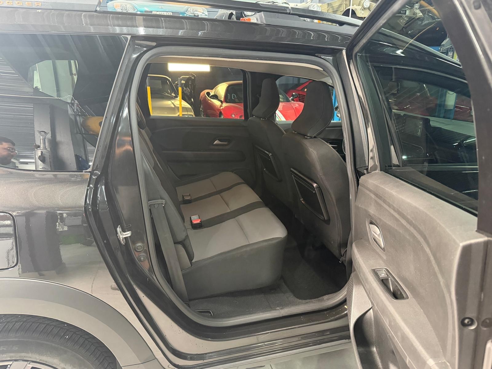 DACIA Jogger HEV 140 Expression-image-11