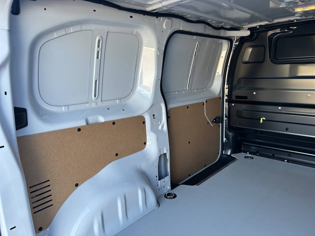 PEUGEOT Expert 2.0 BlueHDi 145 S&S Standard-image-8