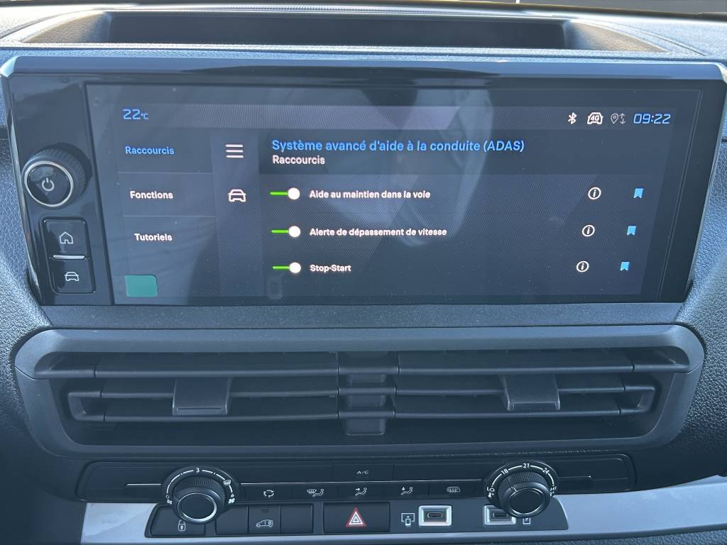 PEUGEOT Expert 2.0 BlueHDi 145 S&S Standard-image-13