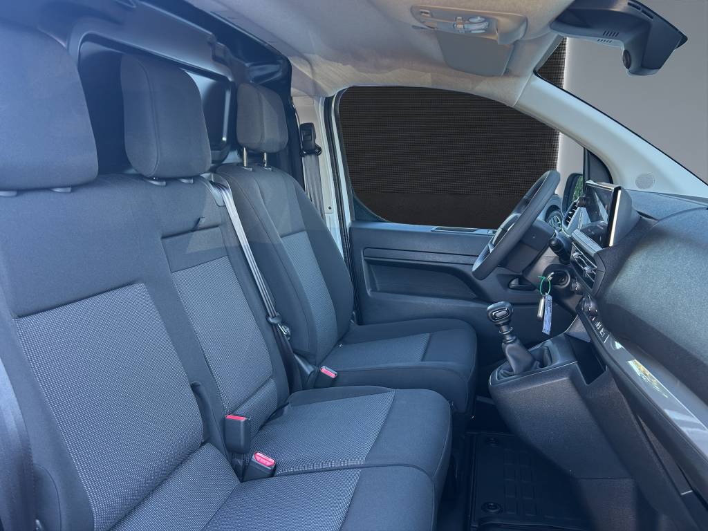 PEUGEOT Expert 2.0 BlueHDi 145 S&S Standard-image-10