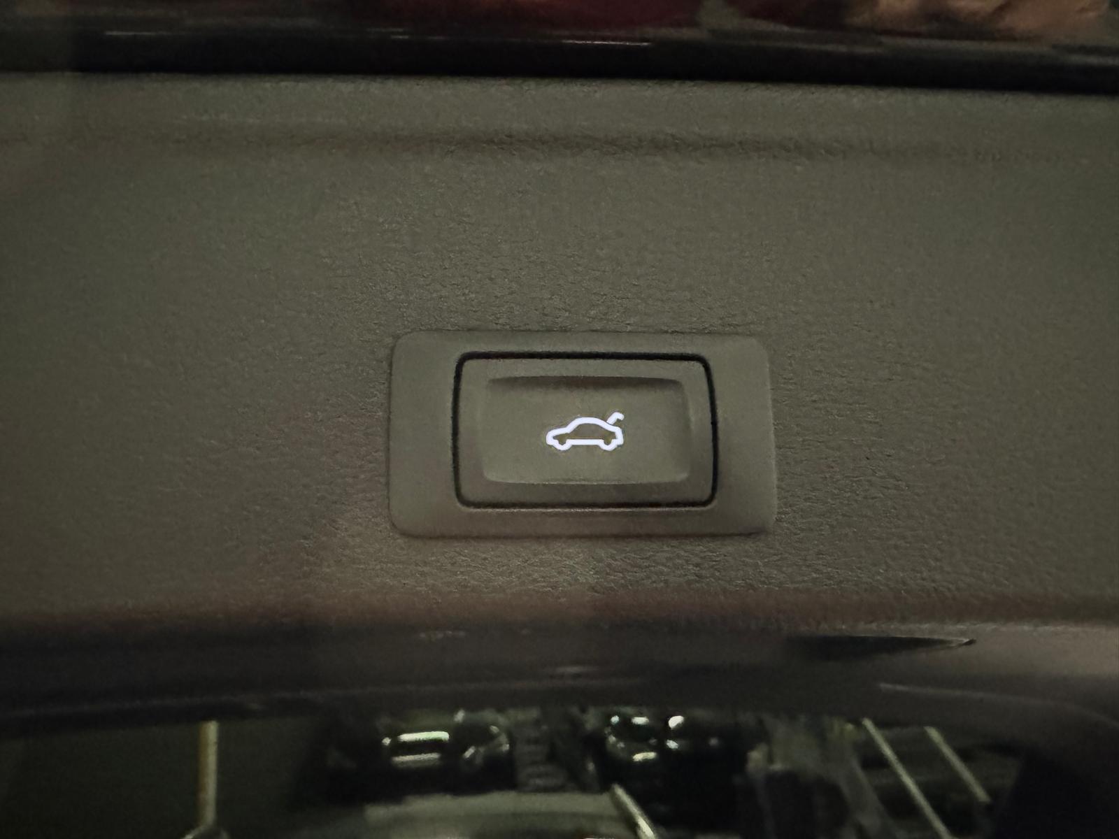 AUDI A4 Avant TFSI Sport S-tronic-image-22
