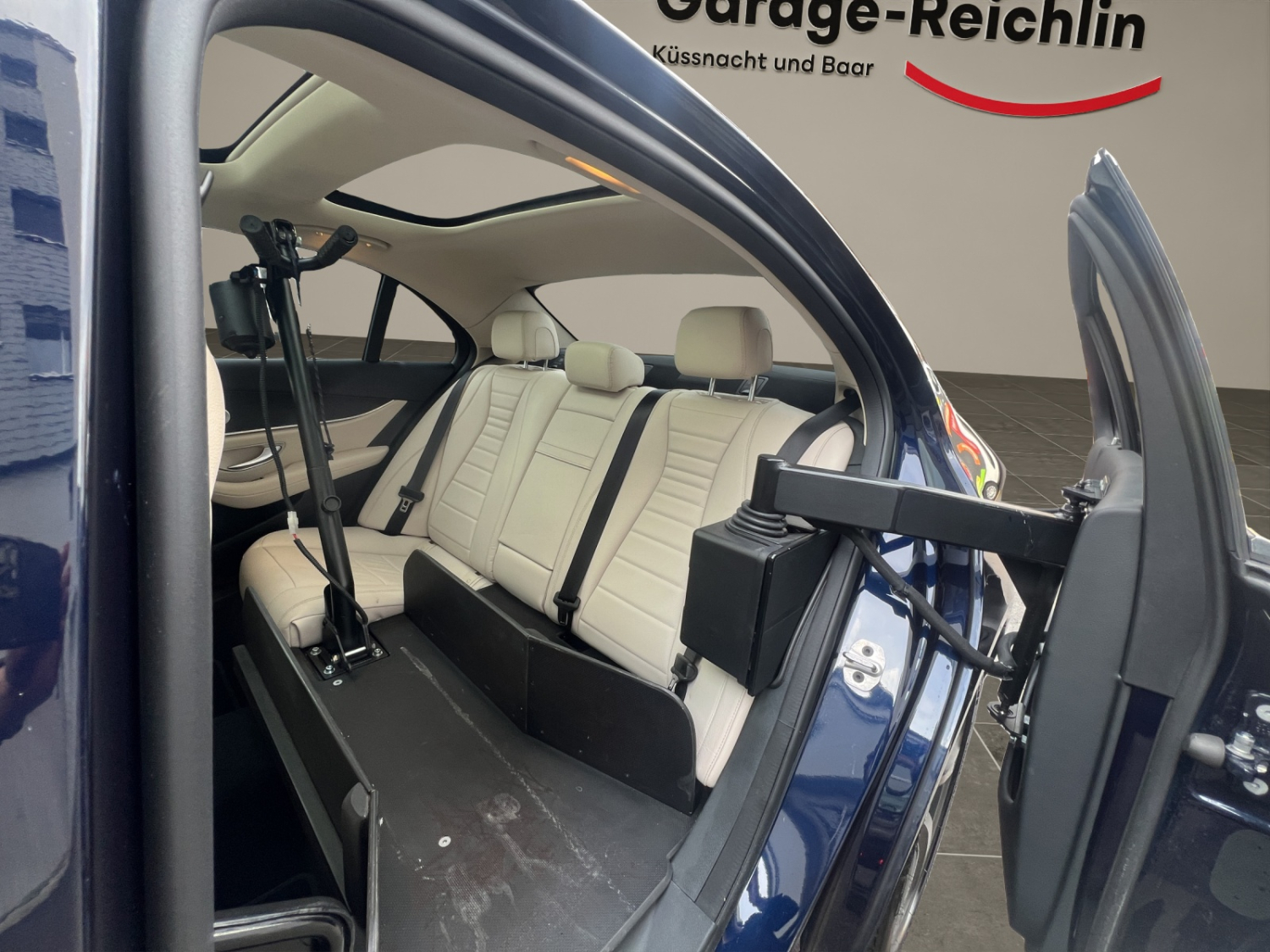 MERCEDES-BENZ E-Klasse W213 E 450 Avantgarde 4matic-image-16