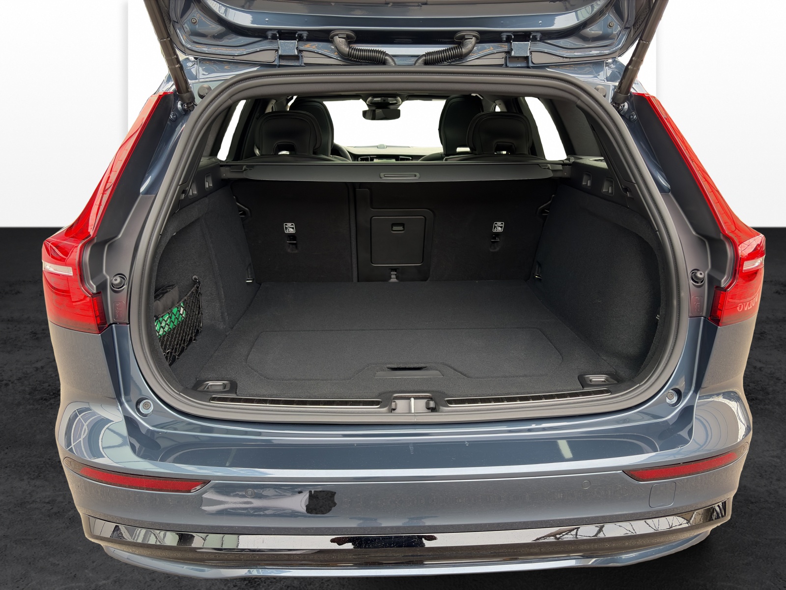 VOLVO V60 2.0 T6 TE Ultra Dark eAWD-image-18