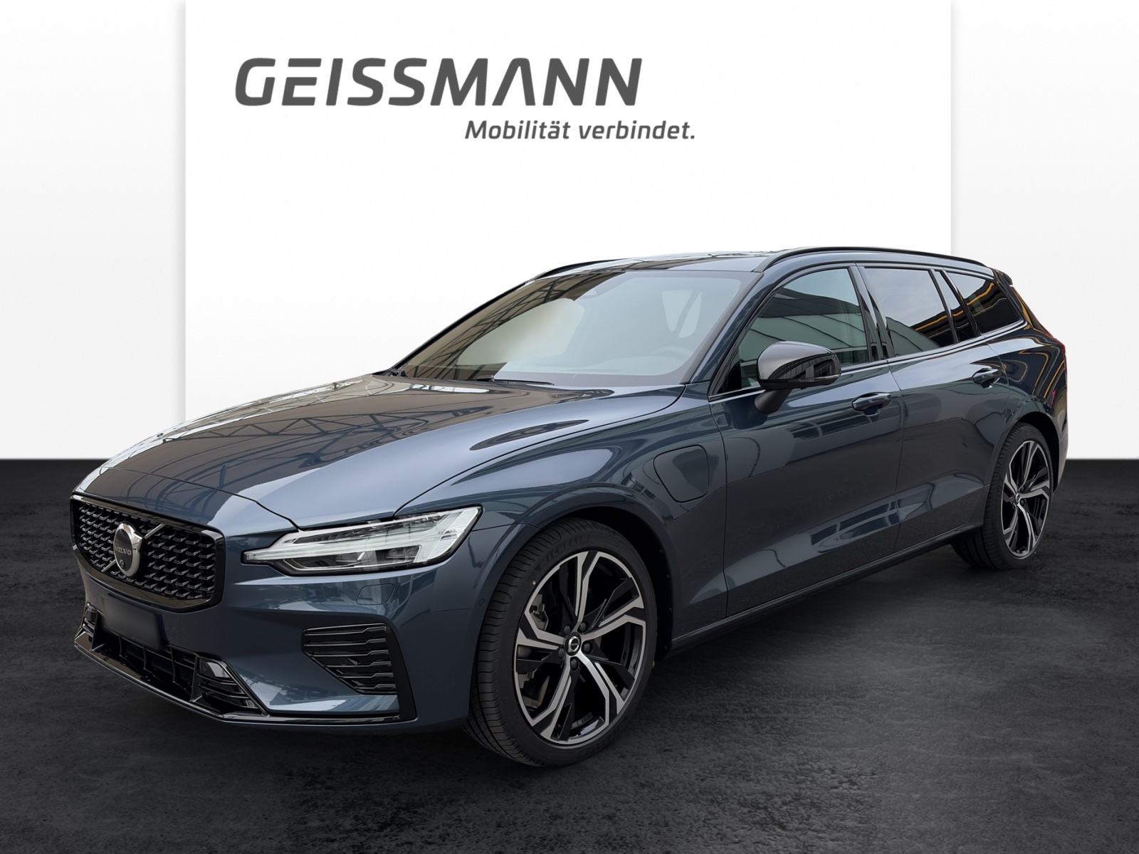 VOLVO V60 2.0 T6 TE Ultra Dark eAWD-image-0