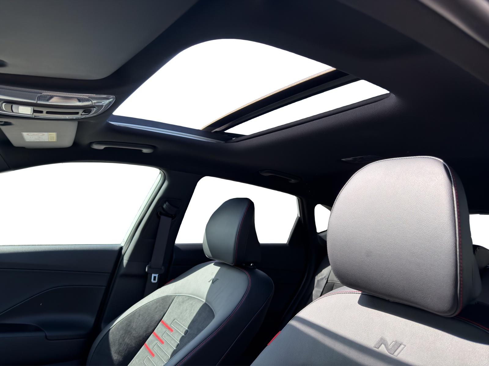 HYUNDAI Kona 65,4 kWh Electric N-Line-image-10