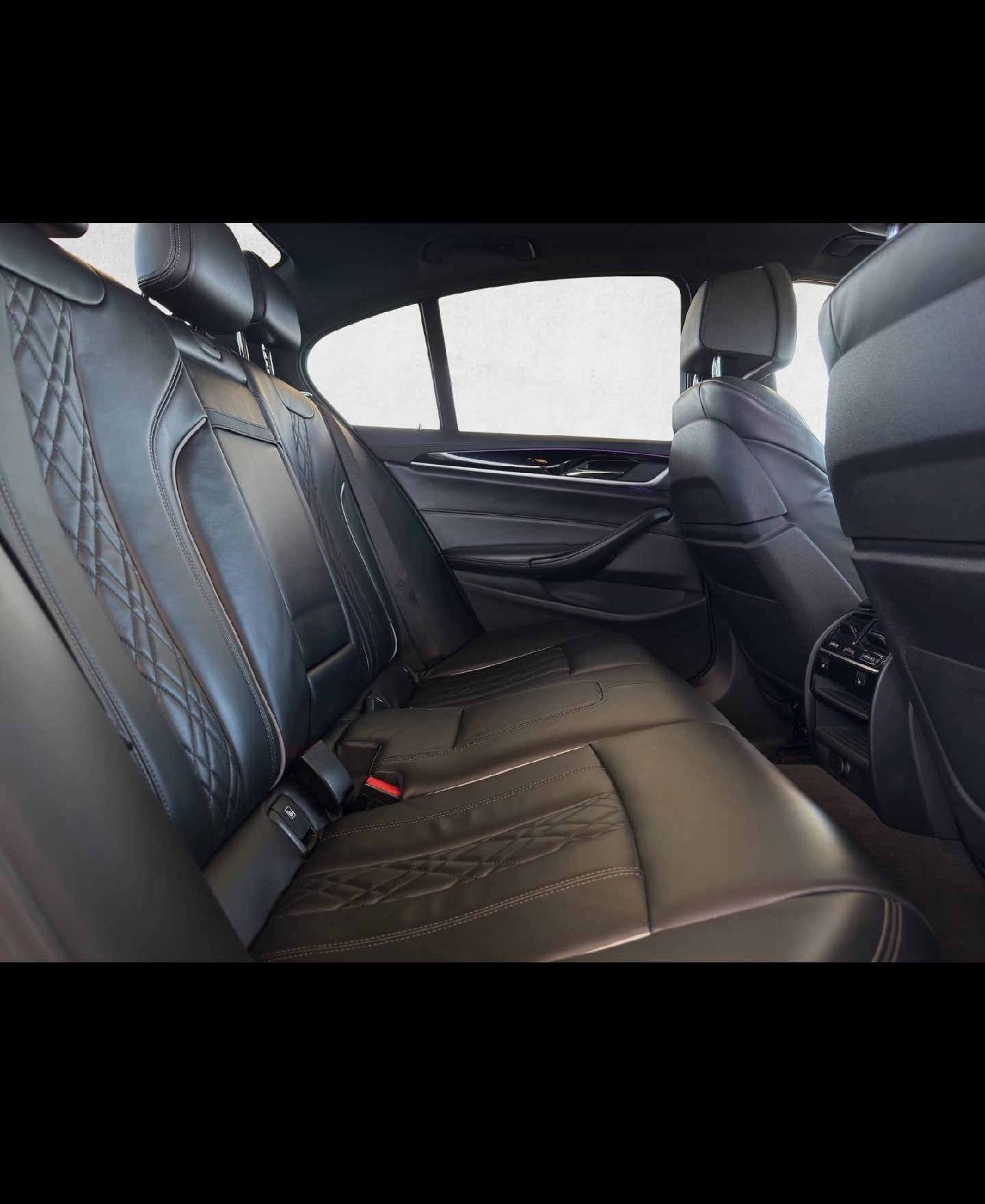 BMW 530d xDrive M-Packet/Topaustattung-image-17