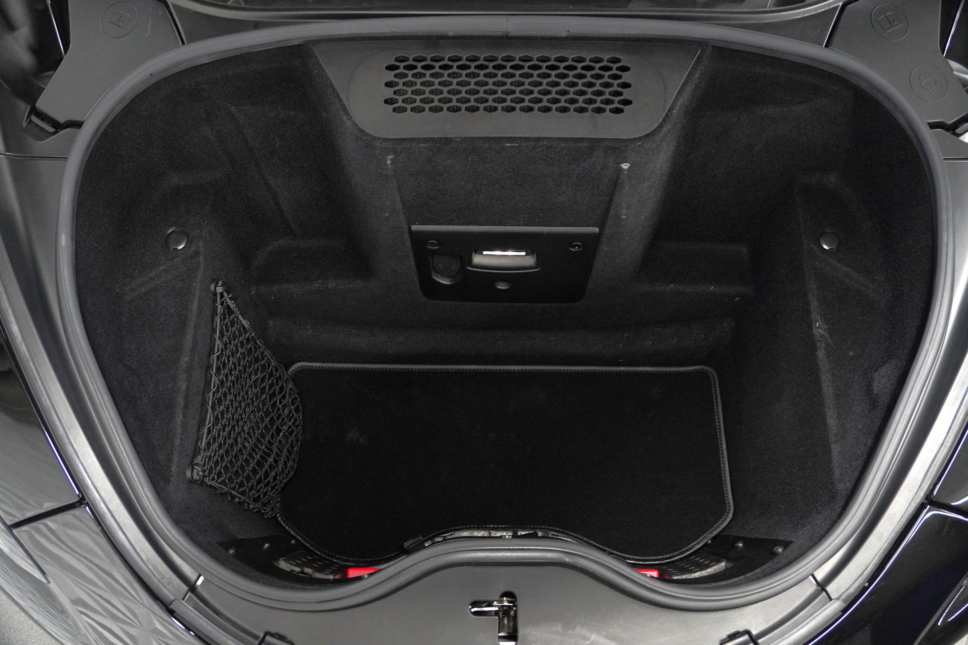 McLAREN 570S Spider 3.8 V8 SSG-image-29