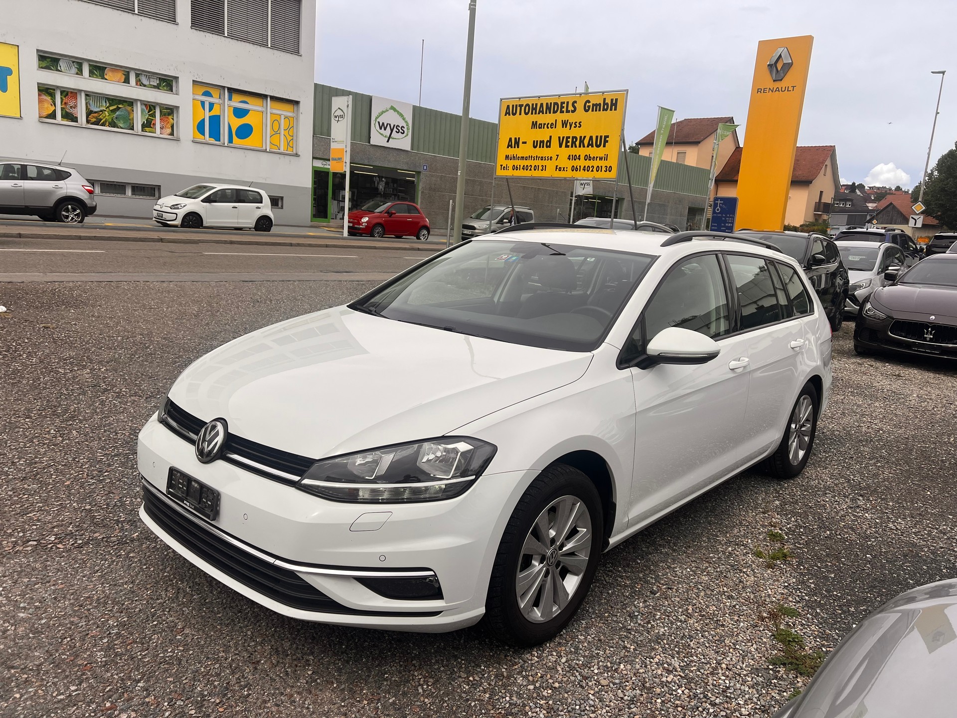 VW Golf Variant 2.0 TDI Comfortline 4Motion-showroom-element-2