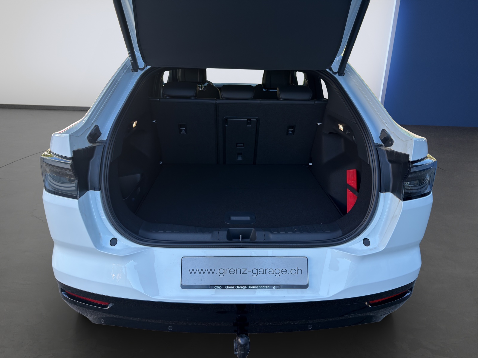 FORD Capri Extended Range Premium AWD-image-15