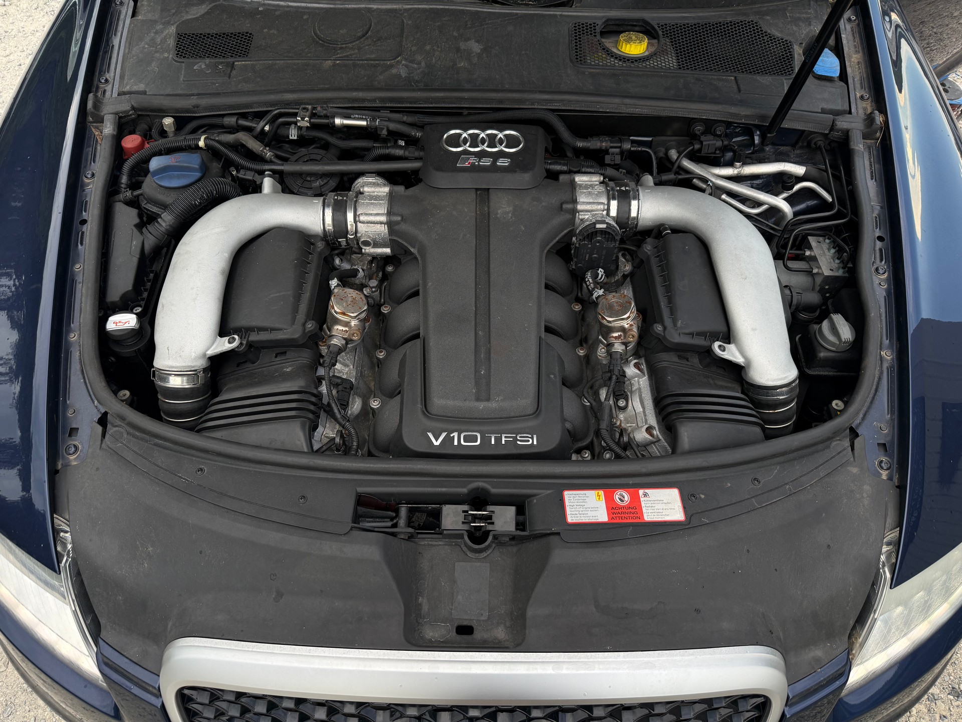 AUDI RS6 Avant 5.0 TFSI V10 quattro tiptronic-image-15