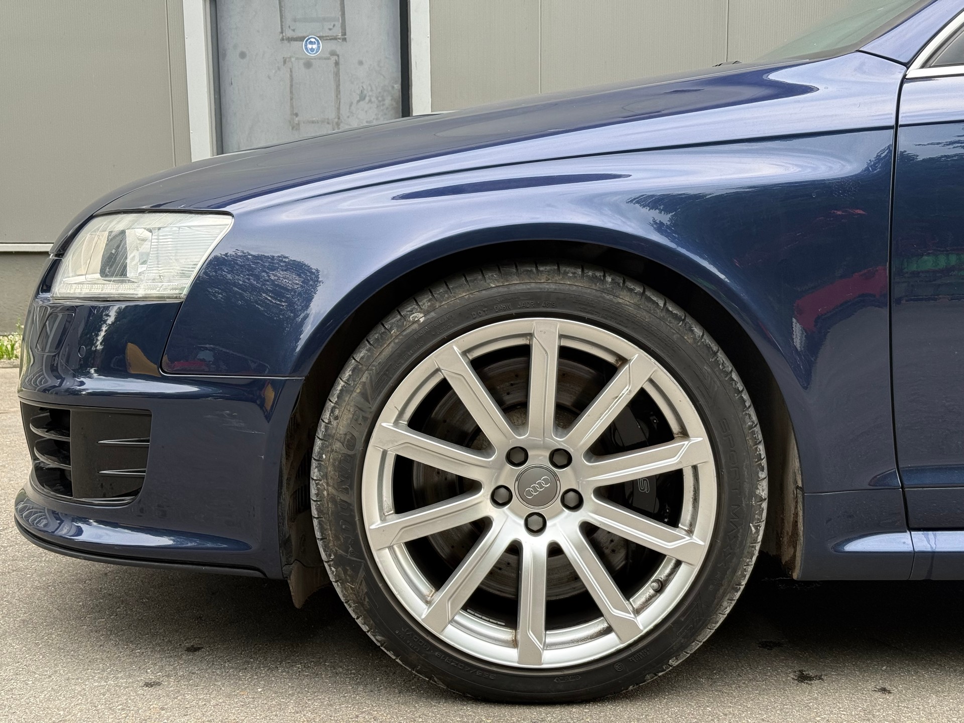 AUDI RS6 Avant 5.0 TFSI V10 quattro tiptronic-image-2