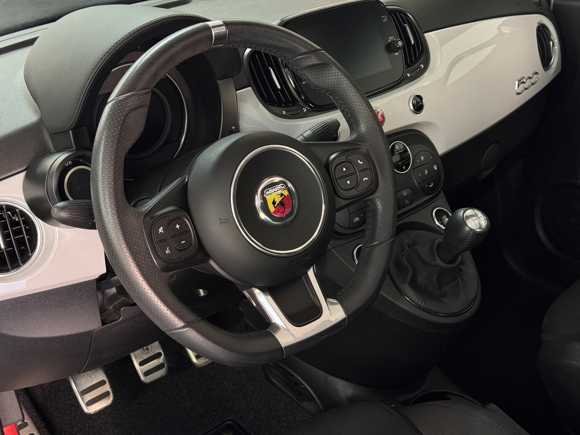 FIAT 595C 1.4 Turbo Abarth "Campovolo Grau-Bi-Xenon"-image-14