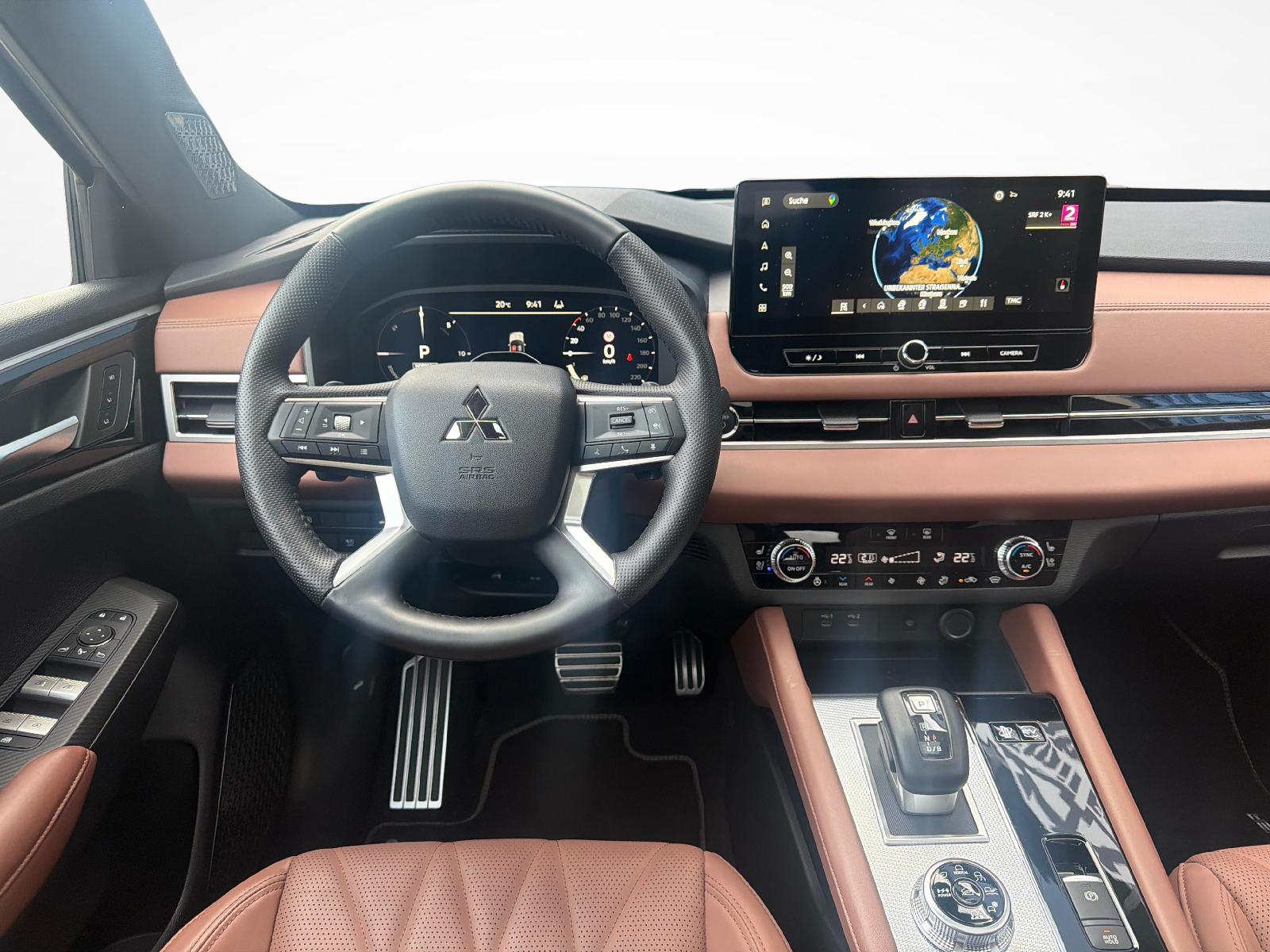 MITSUBISHI Outlander 2.4 PHEV Instyle+ 4x4-image-14