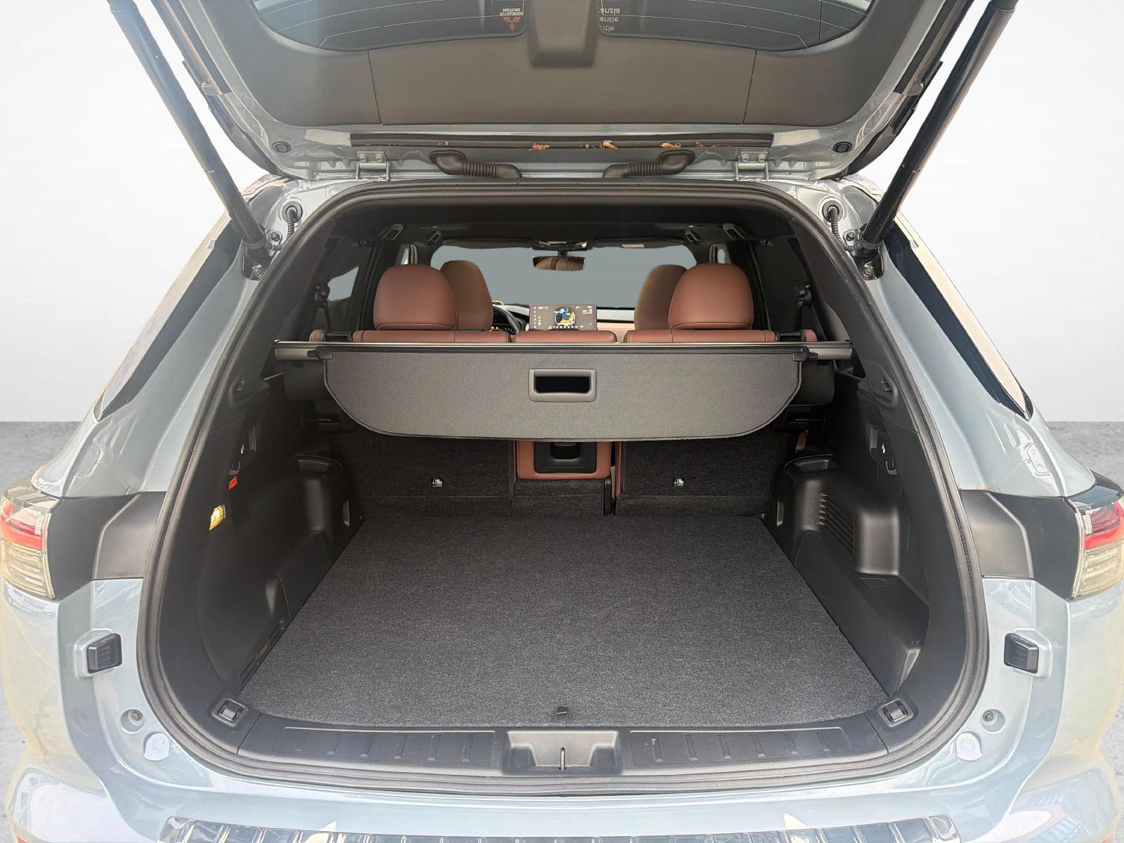 MITSUBISHI Outlander 2.4 PHEV Instyle+ 4x4-image-11