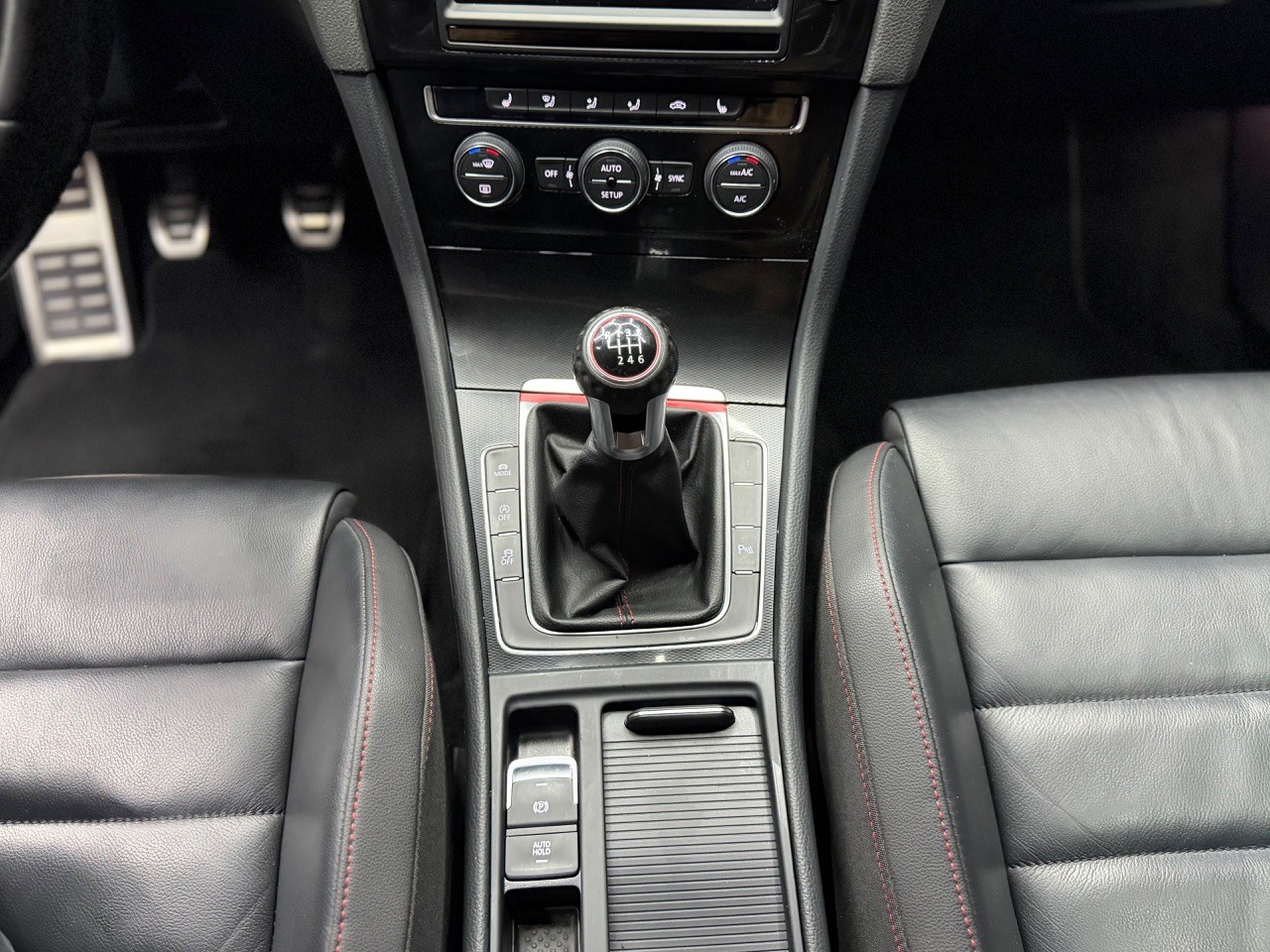 VW Golf 2.0 TSI GTI Performance | CH-Auto-image-17