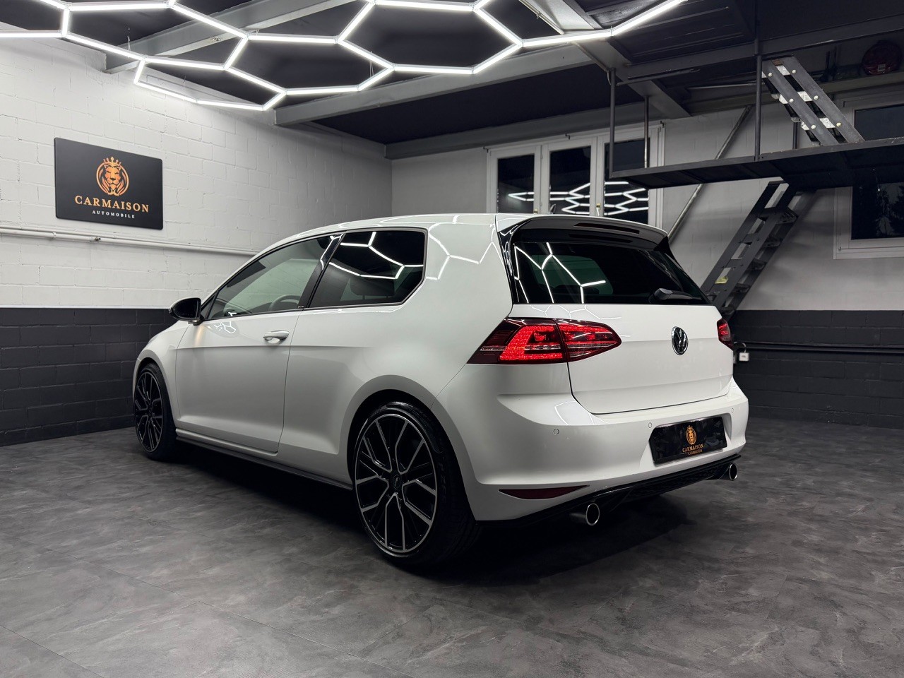 VW Golf 2.0 TSI GTI Performance | CH-Auto-image-7