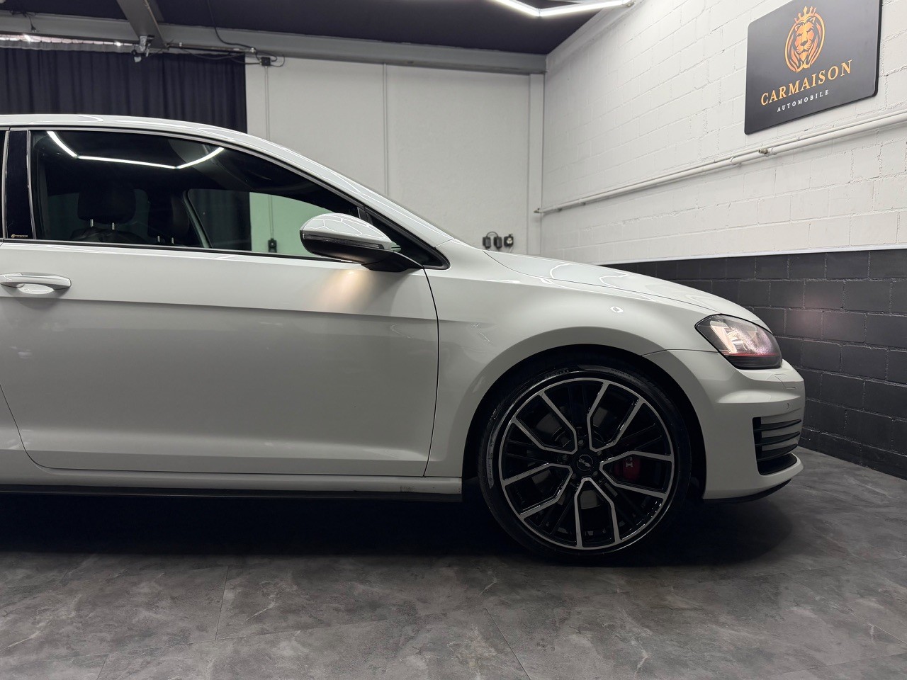 VW Golf 2.0 TSI GTI Performance | CH-Auto-image-10