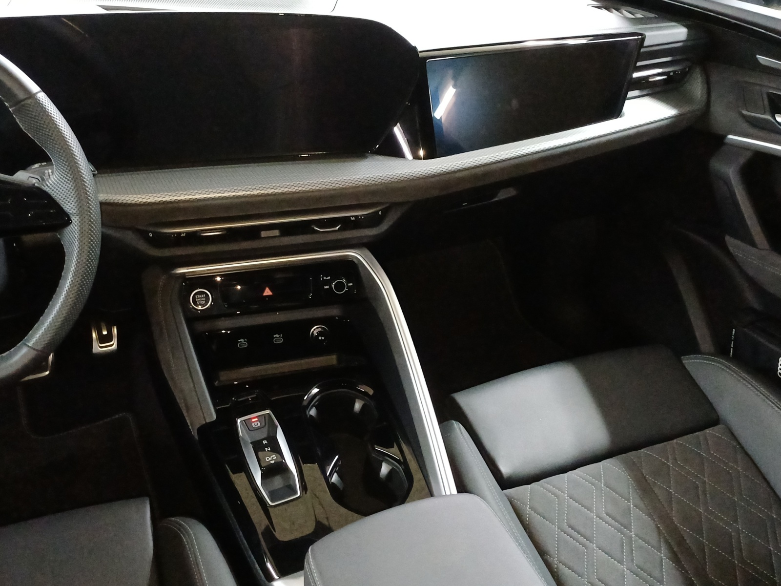 AUDI Q5 TFSI quatto 150 kW S-tronic-image-10