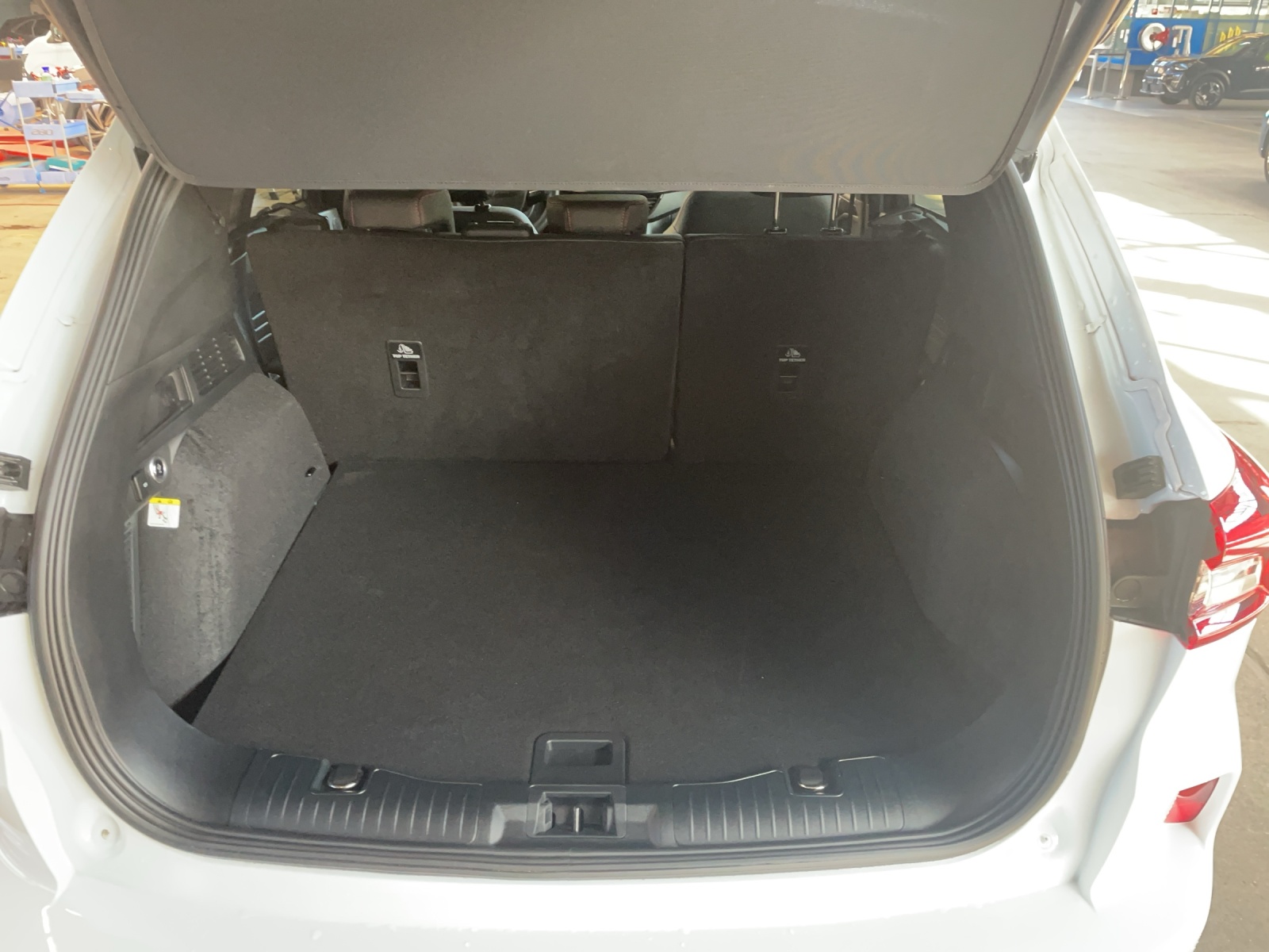 FORD Kuga 2.5 Hybrid ST-Line X 4x4-image-15