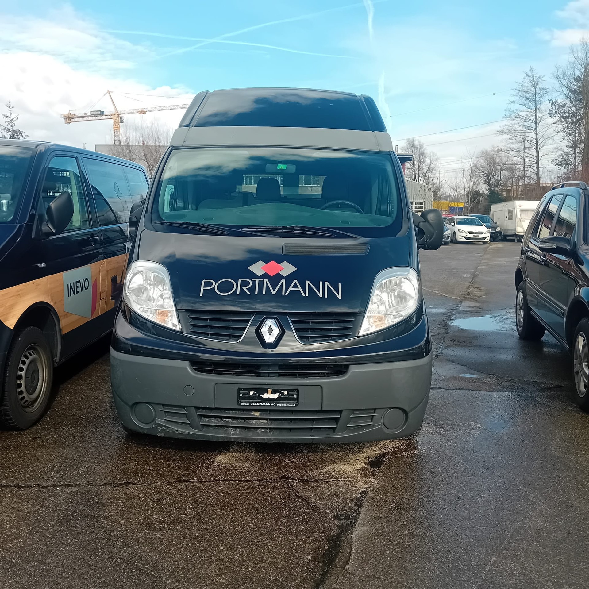 RENAULT TRAFIC-image-0