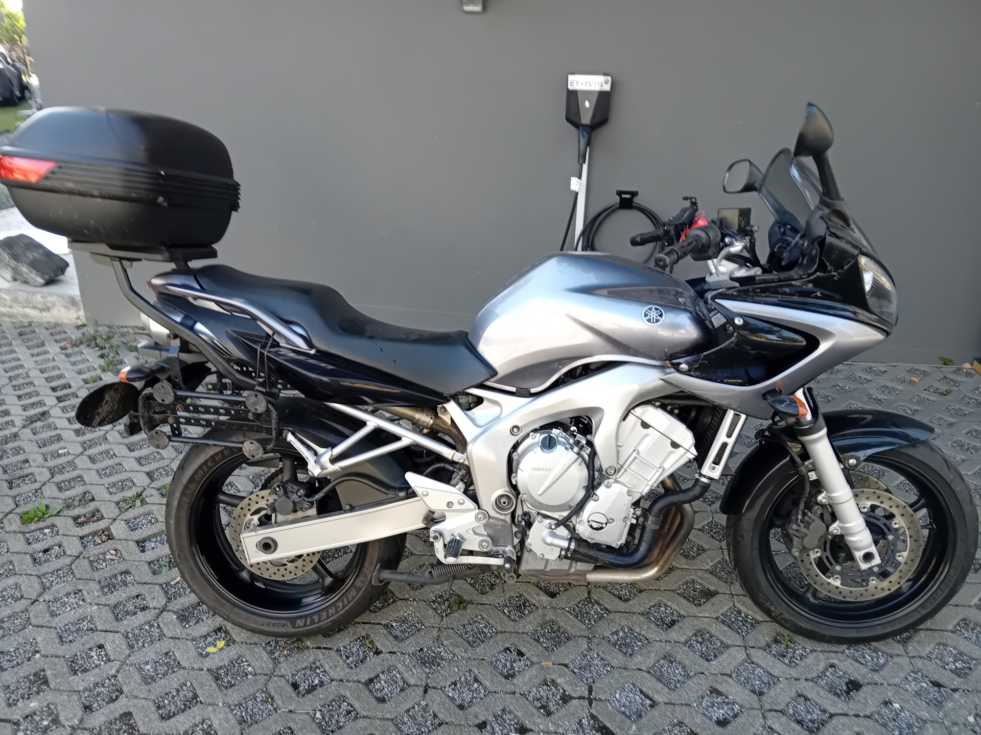 YAMAHA FZ6 Fazer