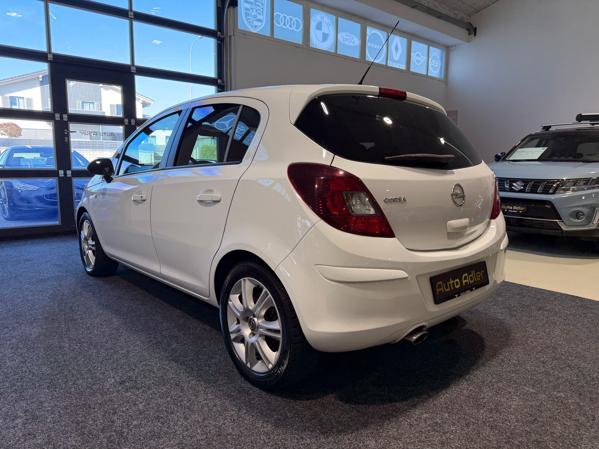 OPEL Corsa 1.4 TP Color Edition-image-4
