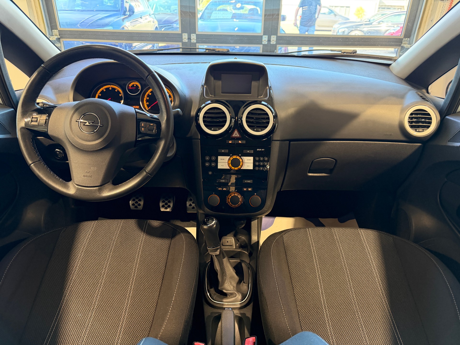 OPEL Corsa 1.4 TP Color Edition-image-11