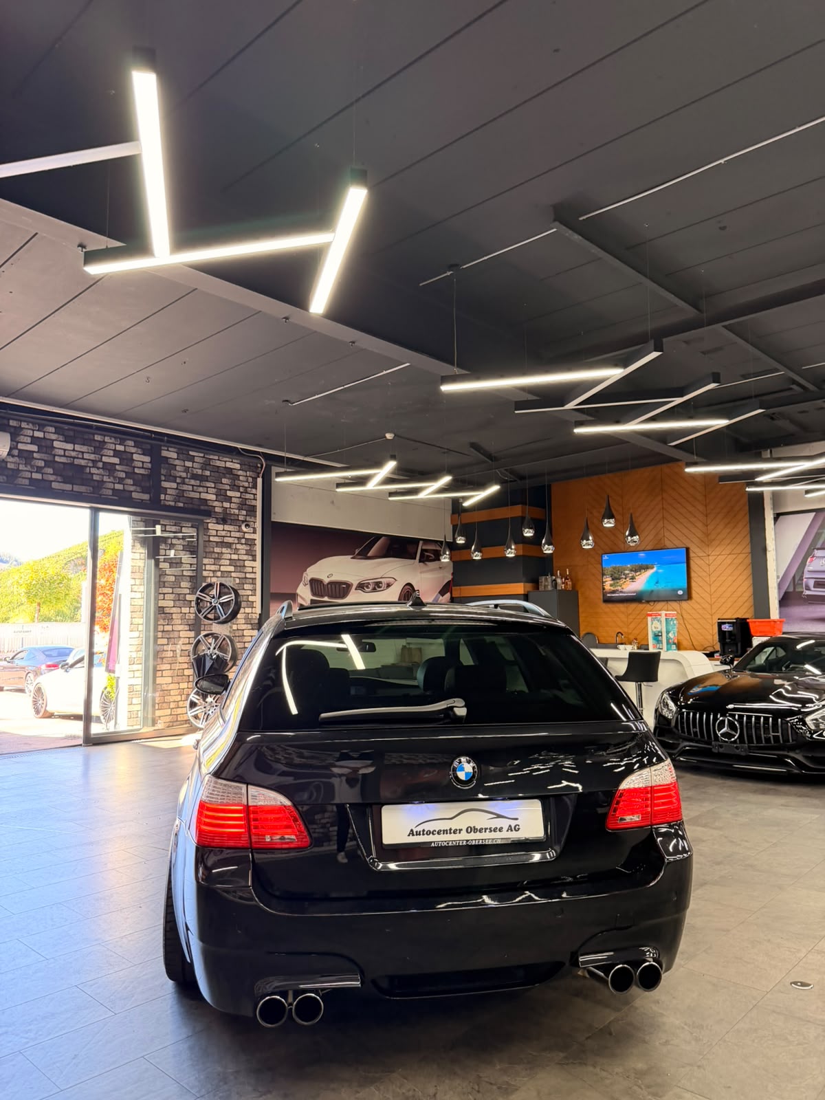 BMW M5 Touring-image-6