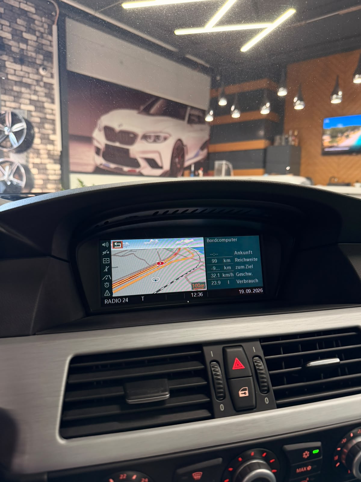 BMW M5 Touring-image-21