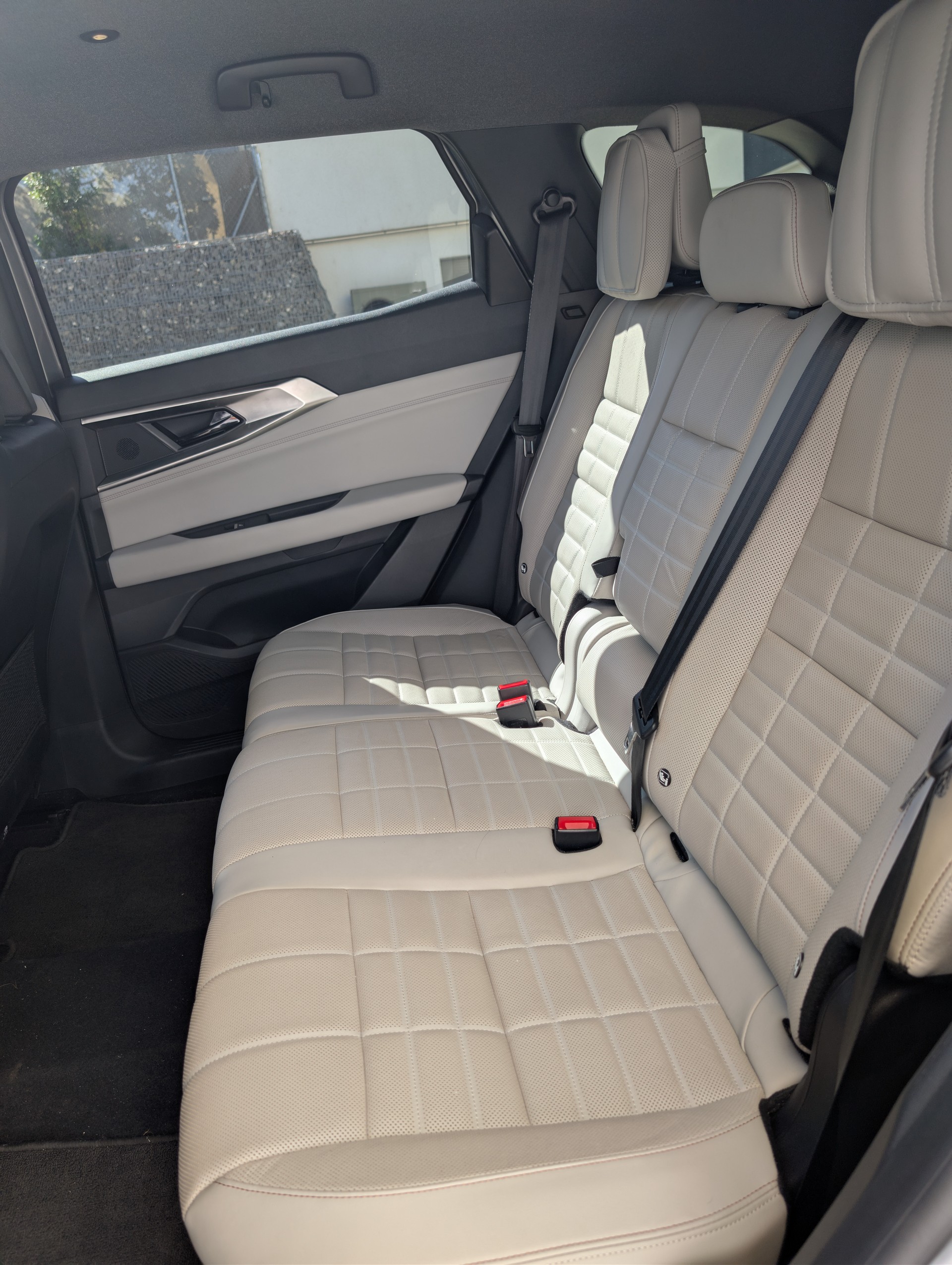 RENAULT 1.2 E-Tech iconic 7P-image-3