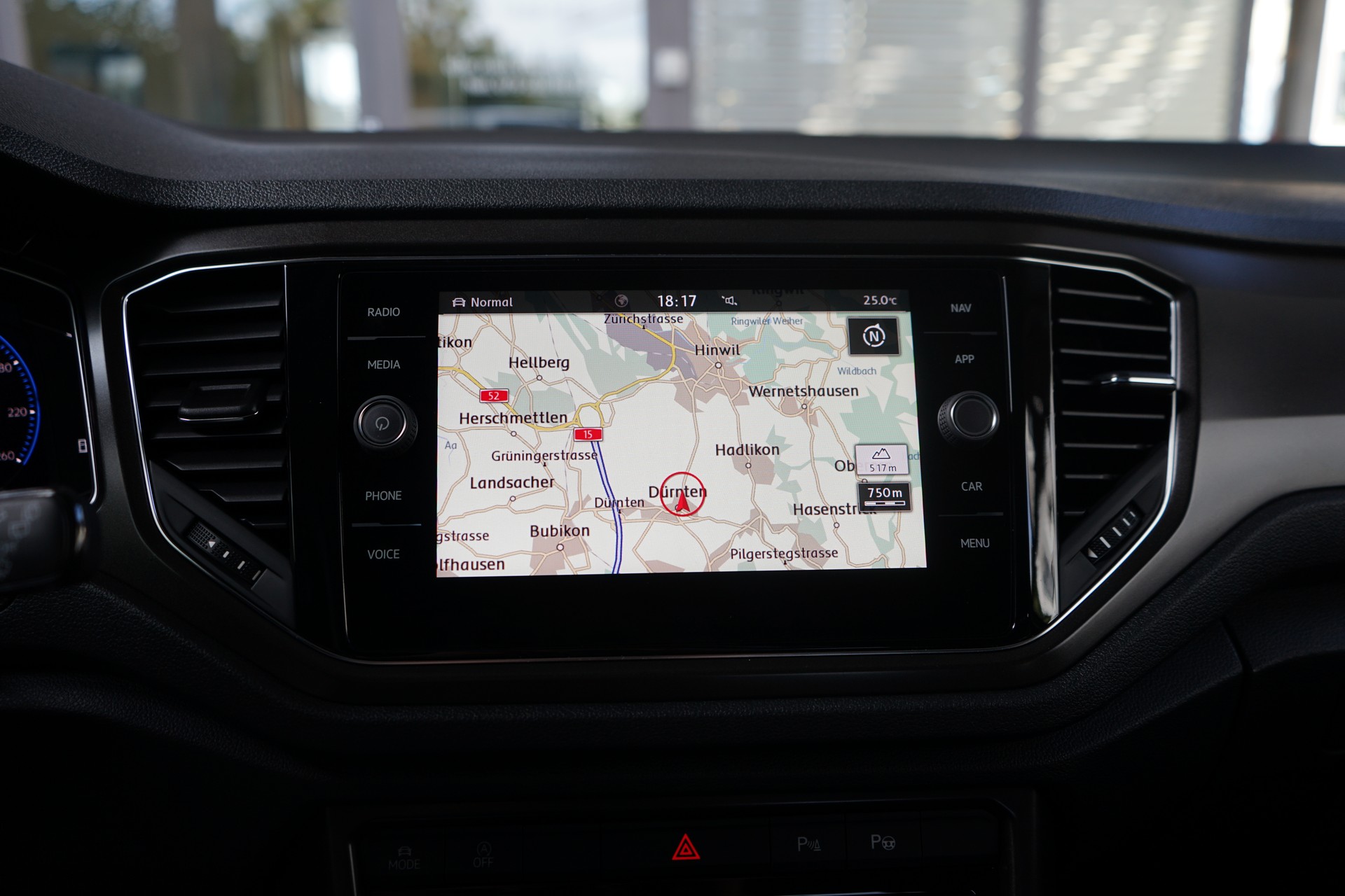 VW T-Roc 1.5 TSI EVO Advance DSG-image-8