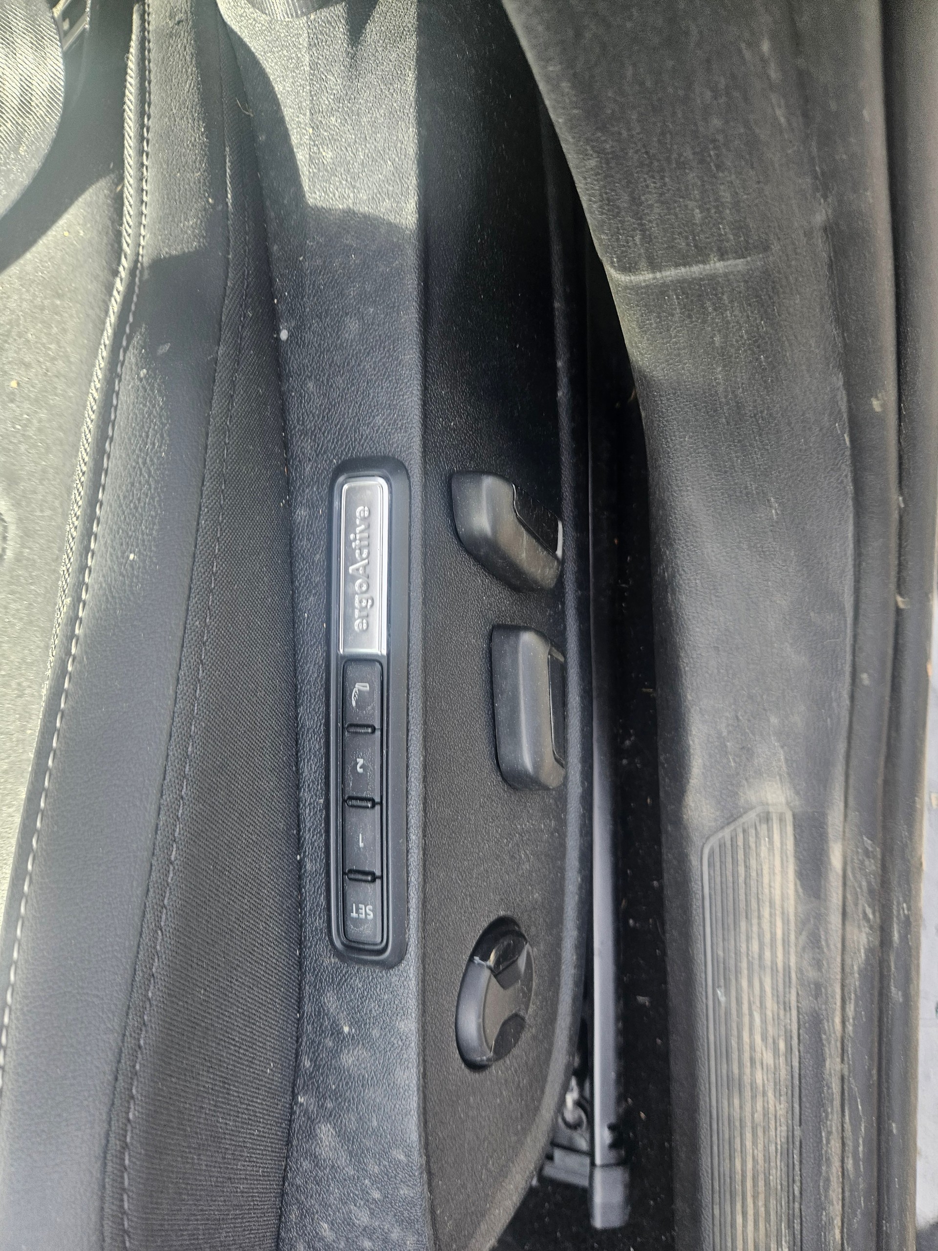 VW Golf 1.5 e TSI mHEV Style DSG beschädig endommagé-image-5