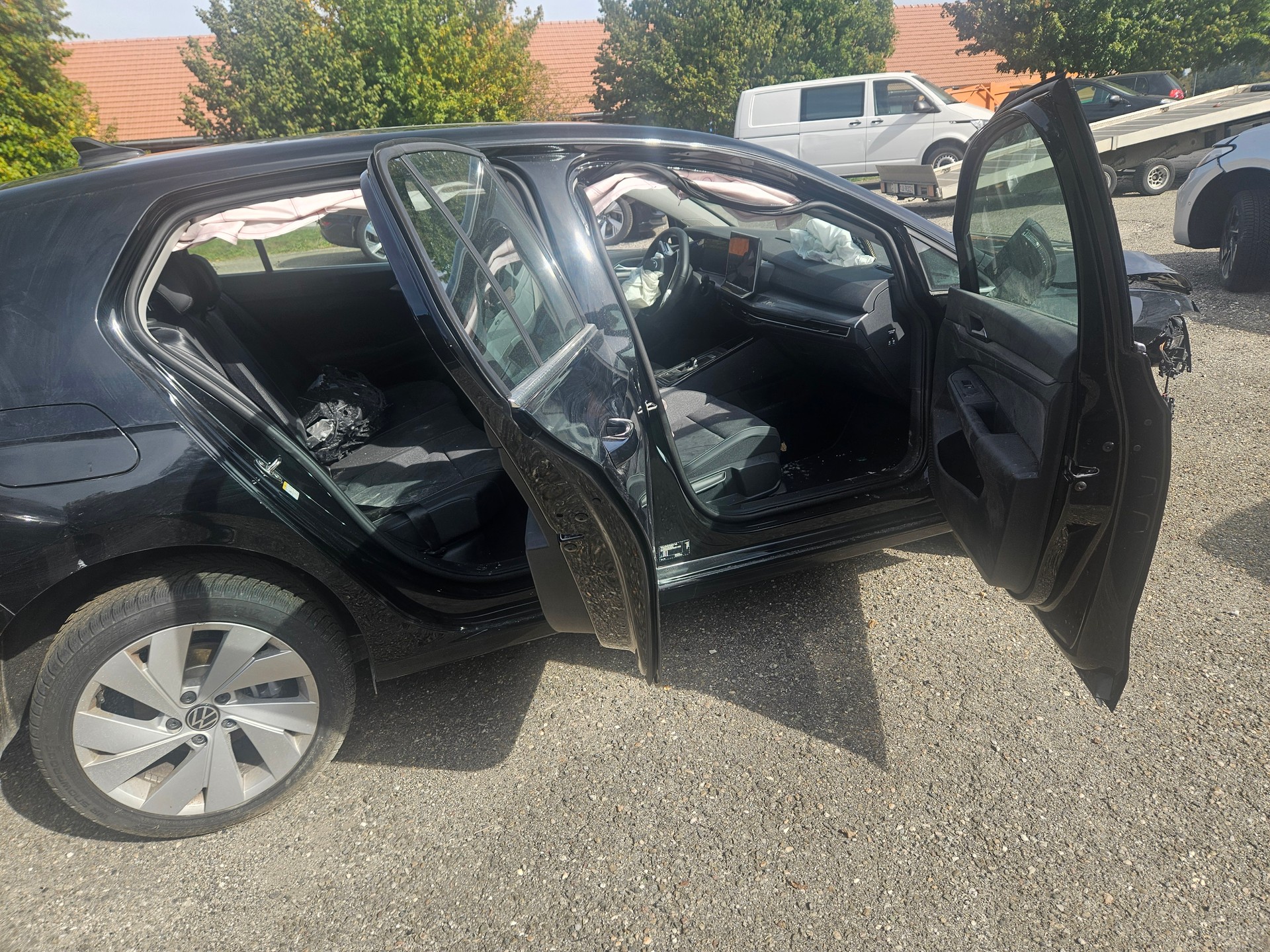 VW Golf 1.5 e TSI mHEV Style DSG beschädig endommagé-image-9
