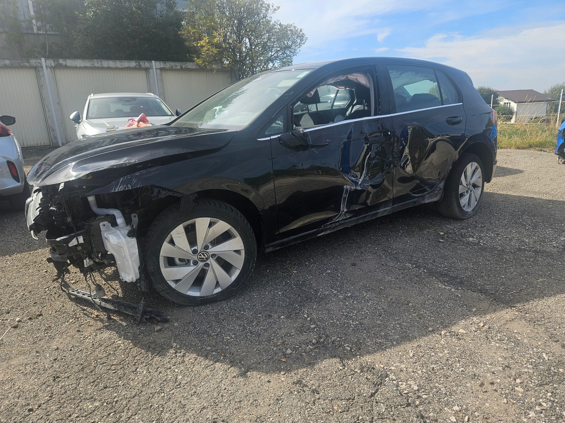VW Golf 1.5 e TSI mHEV Style DSG beschädig endommagé-image-2