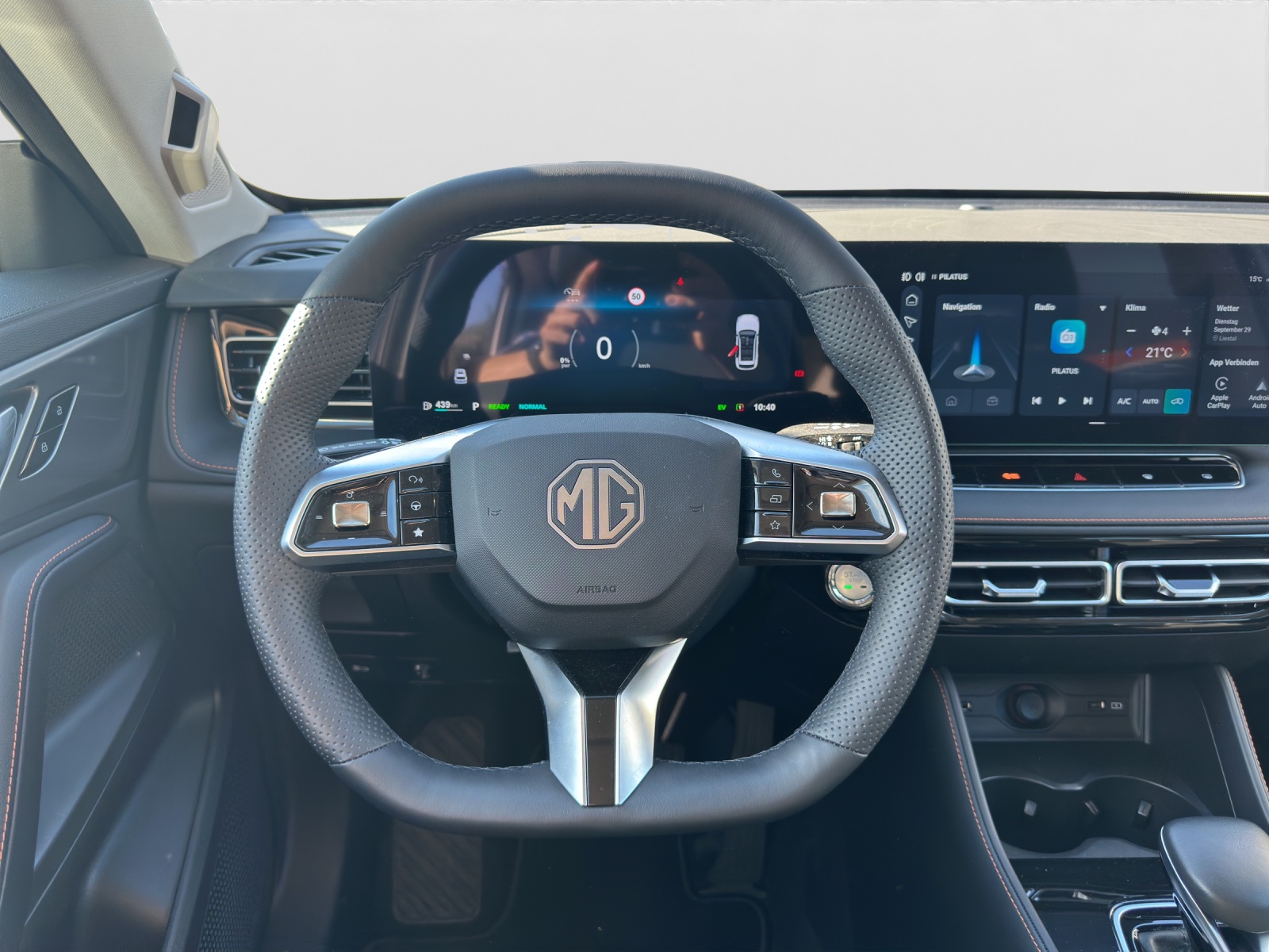 MG HS 1.5T Hybrid-image-12
