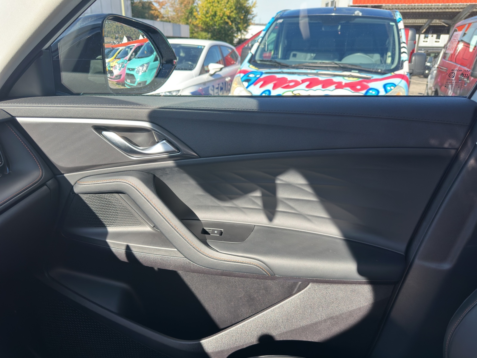 MG HS 1.5T Hybrid-image-15
