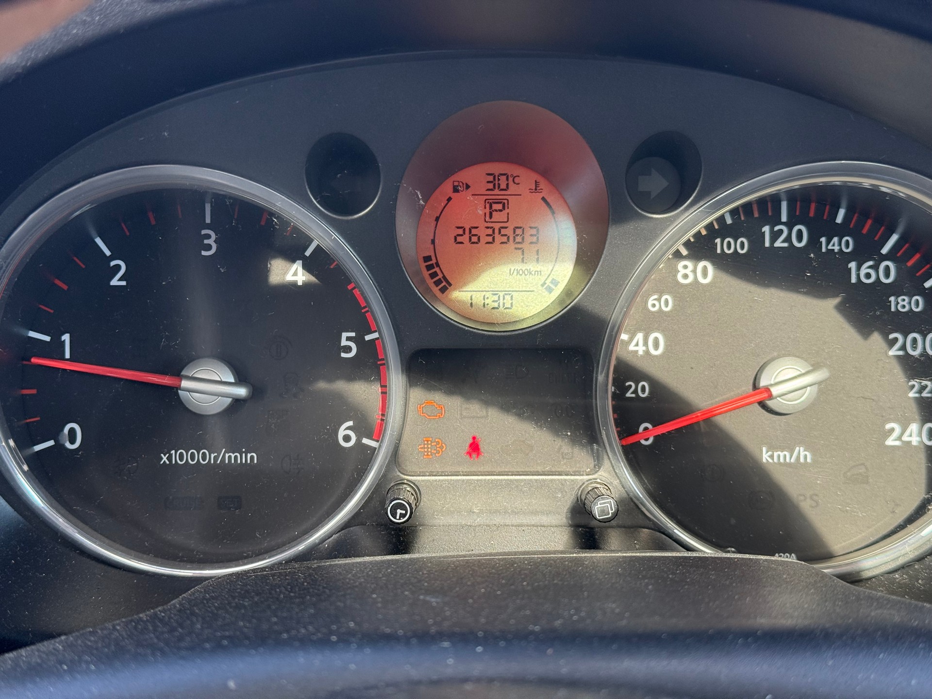 NISSAN X-Trail 2.0 dCi 16V SE Automatic-image-14