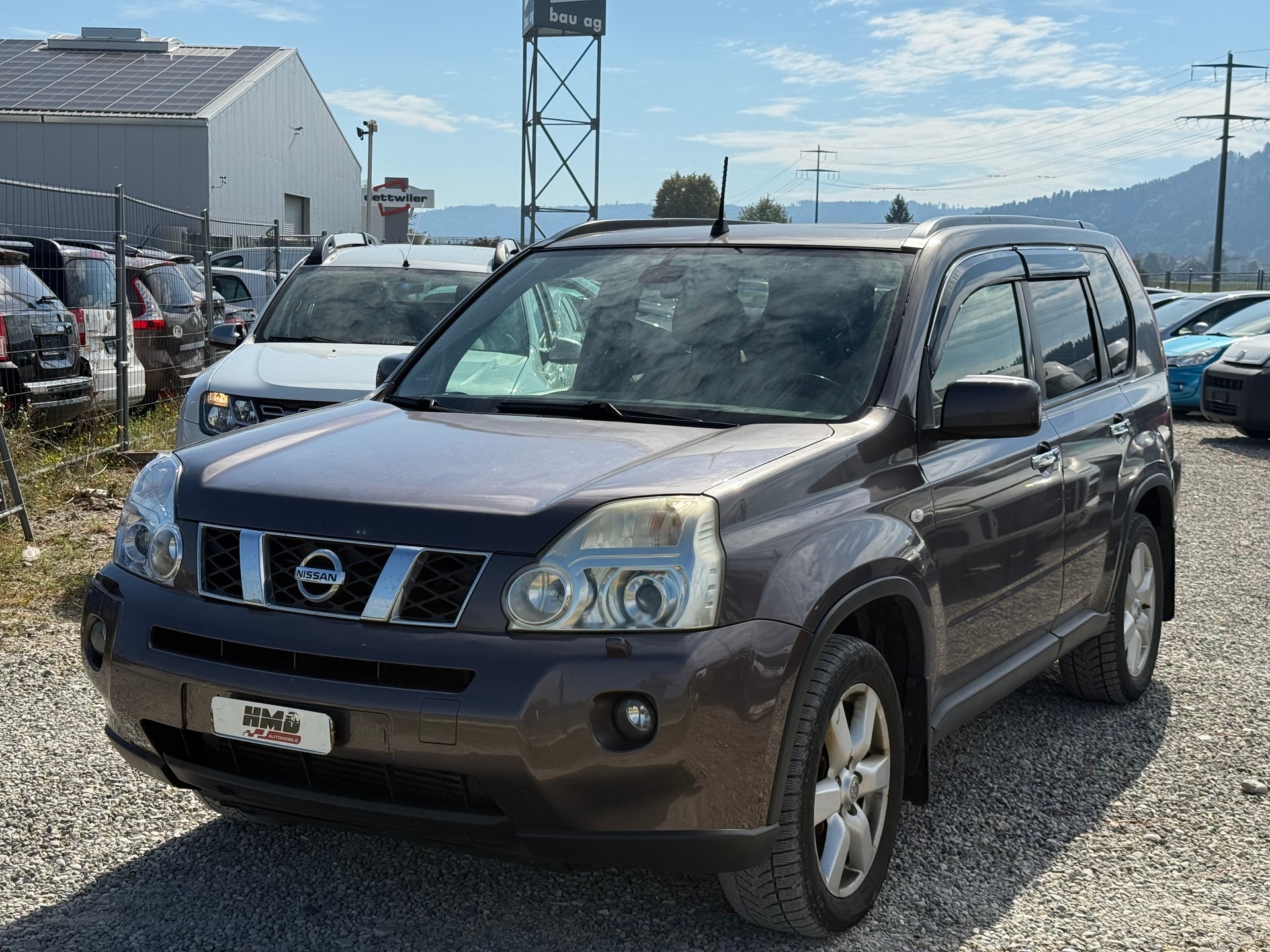 NISSAN X-Trail 2.0 dCi 16V SE Automatic-image-2