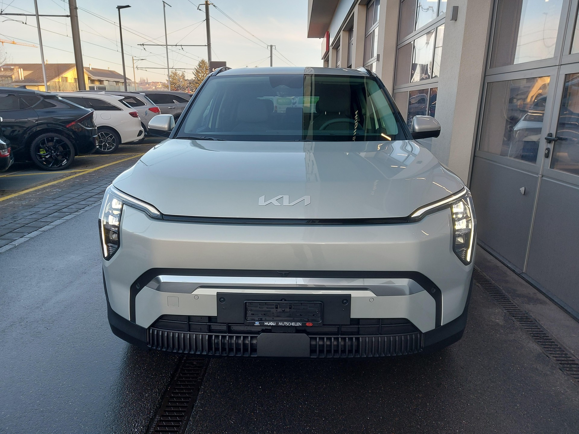 KIA EV3 81 kWh Earth+-image-3
