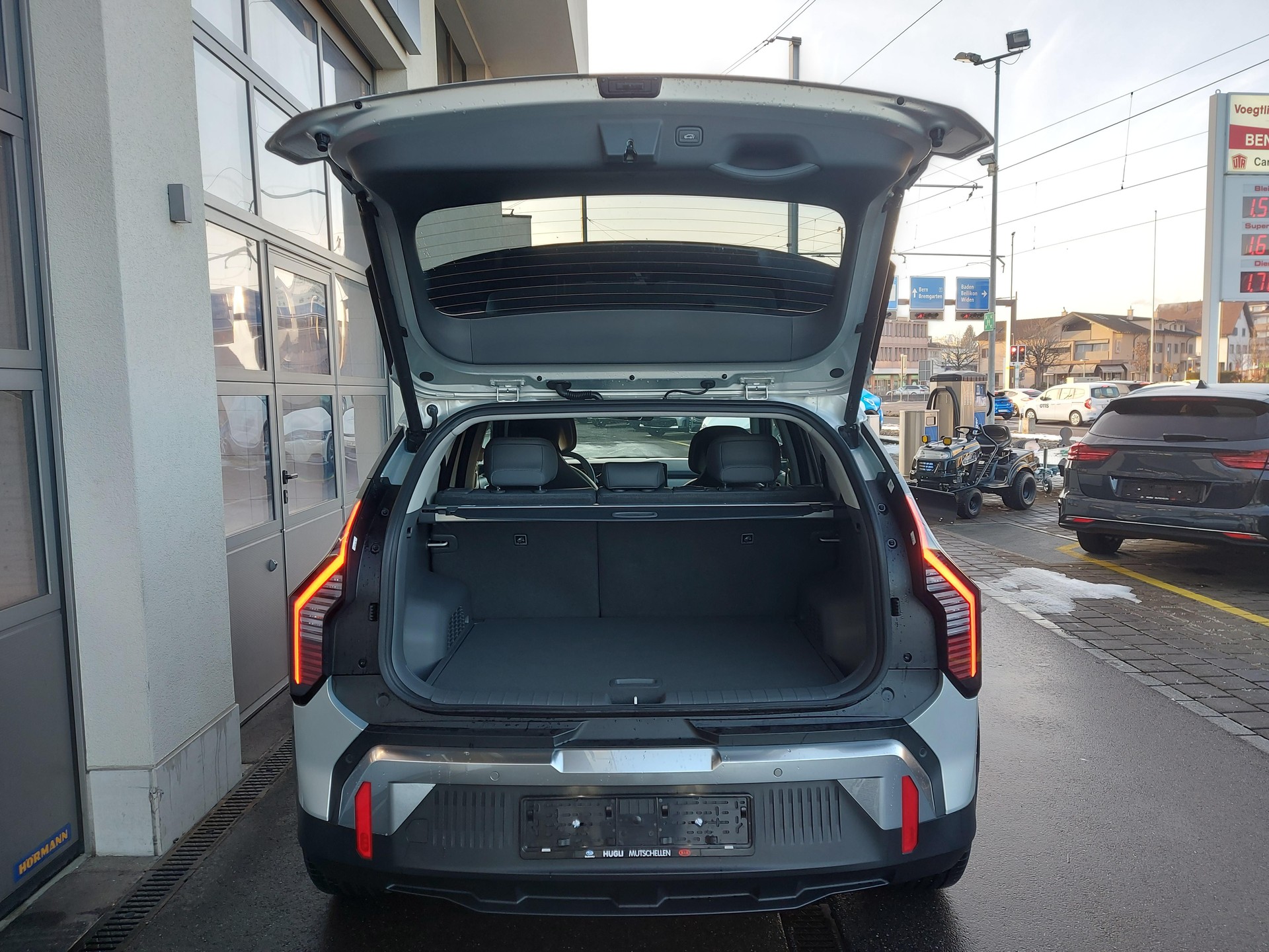 KIA EV3 81 kWh Earth+-image-10