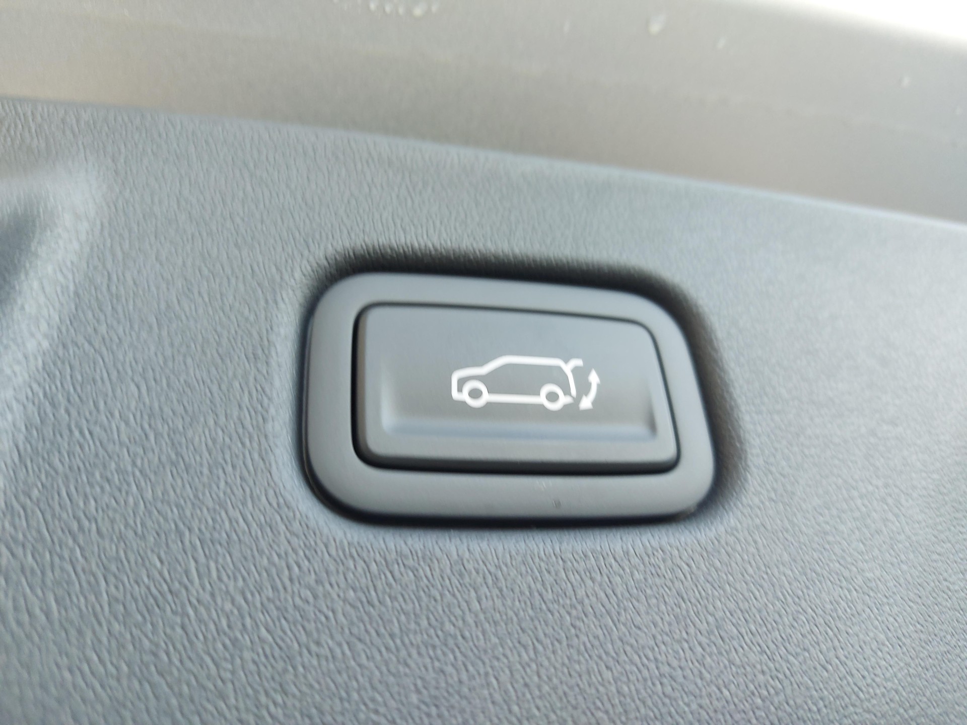 KIA EV3 81 kWh Earth+-image-11