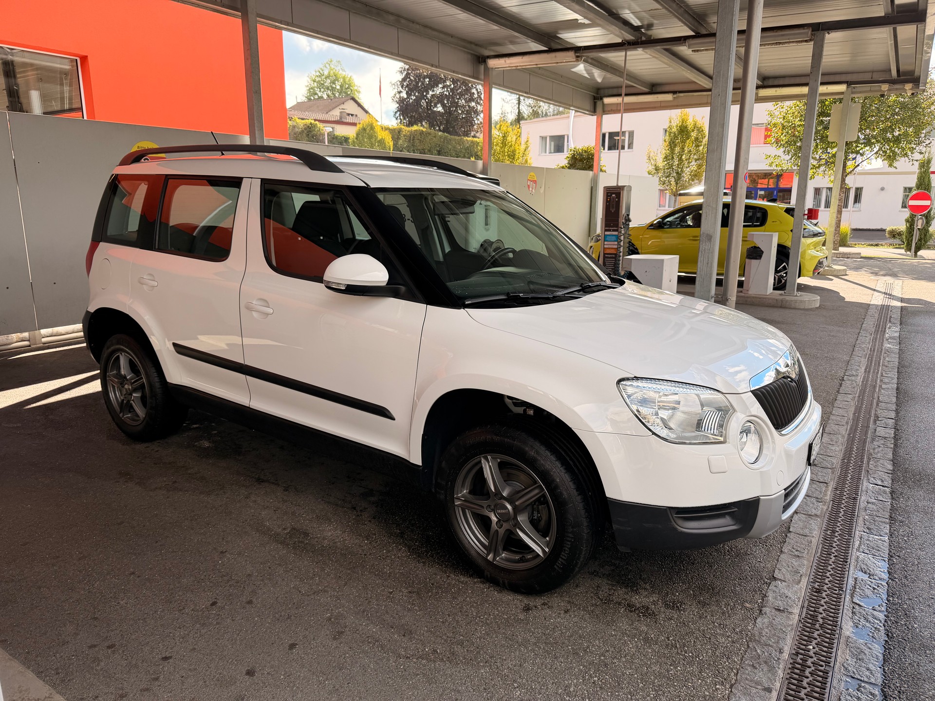 SKODA 1.4 TSI Ambition-image-2