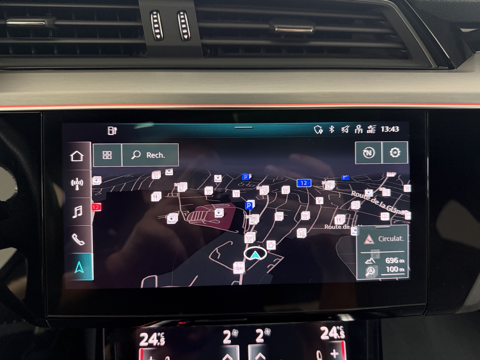 AUDI e-tron 55 S Line Black Edition quattro-image-16