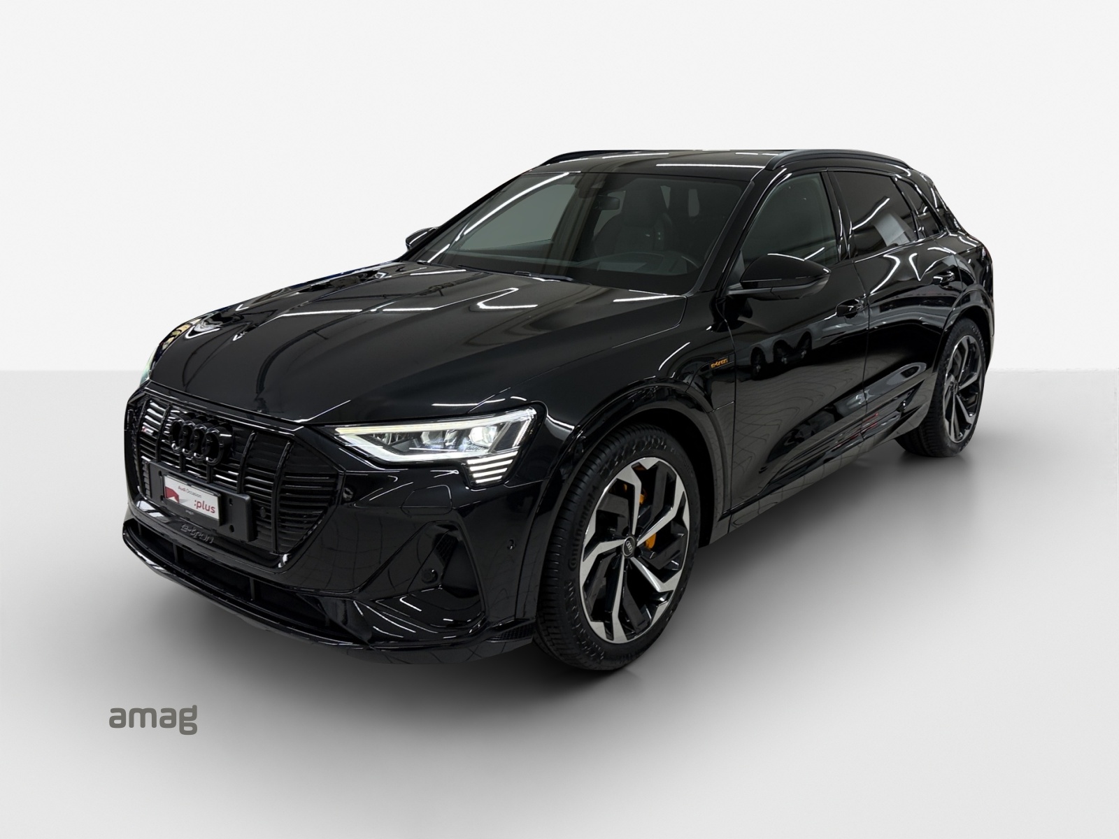 AUDI e-tron 55 S Line Black Edition quattro-image-0