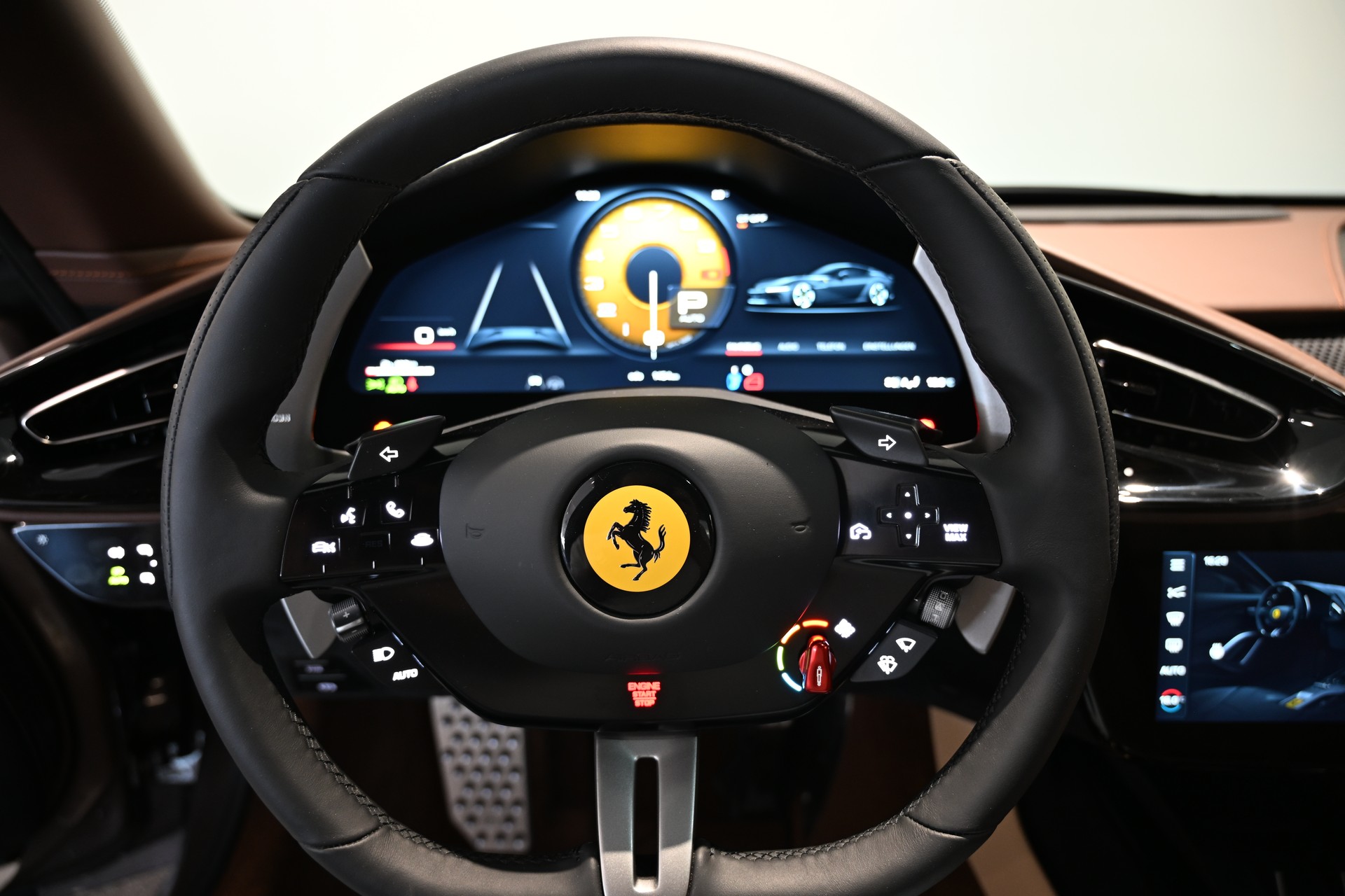 FERRARI 12 Cilindri-image-6